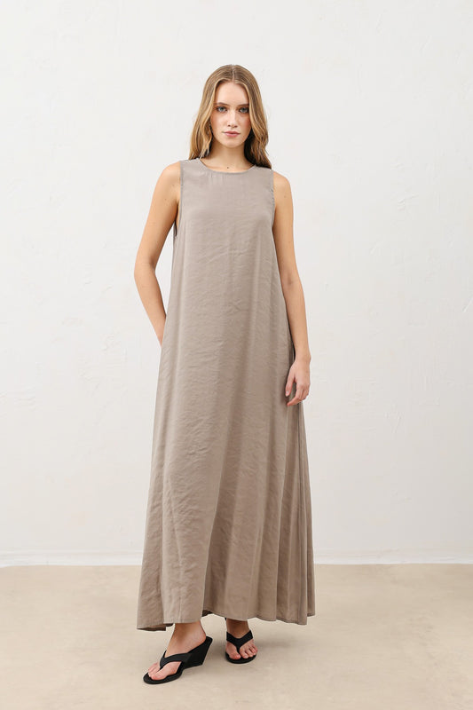 Antioch Dökümlü Halter Yaka Midi Elbise