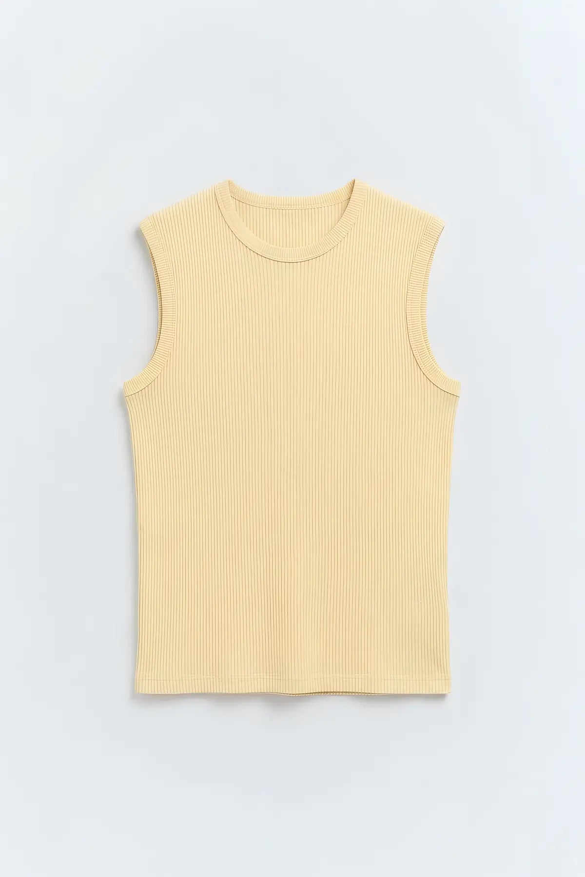 Pamuklu Kolsuz Erkek T-Shirt - on gorunum