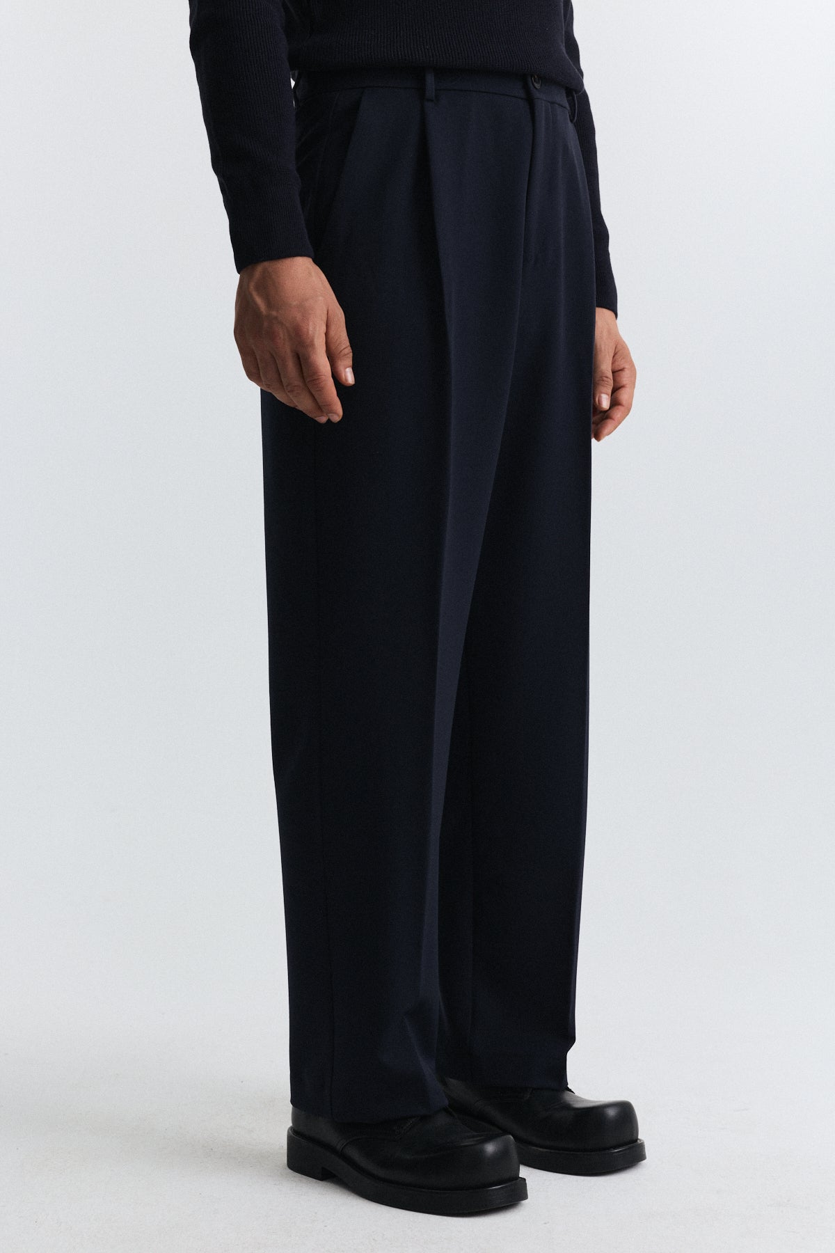 Relax Fit Pilili Erkek Pantolon