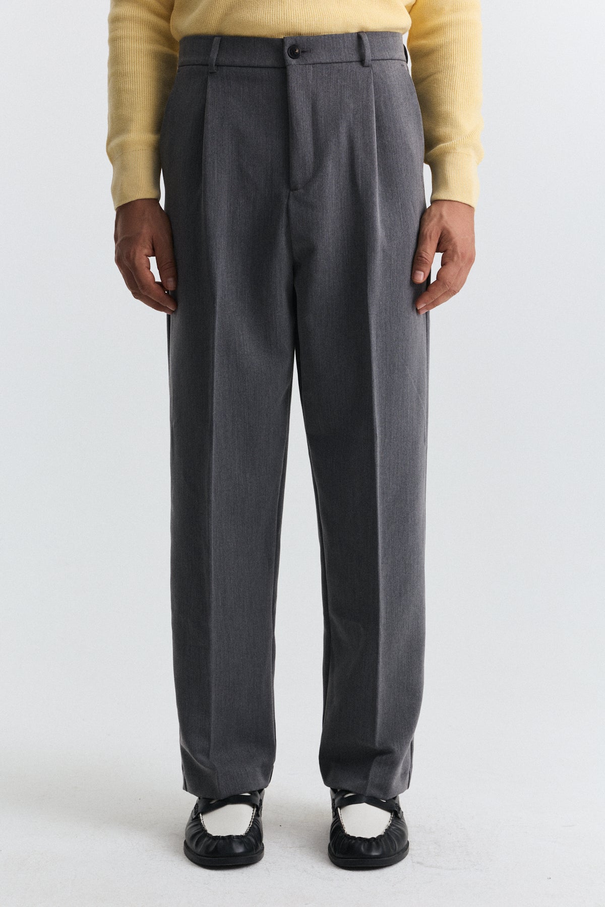 Relax Fit Pilili Erkek Pantolon