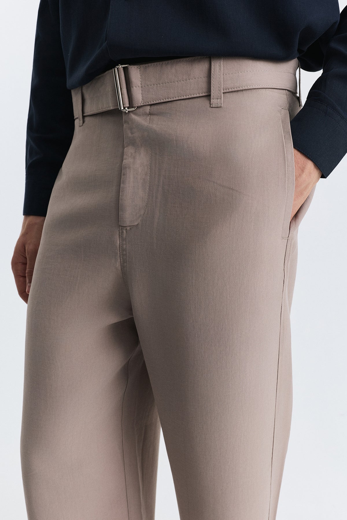 Lyocell Karışımlı Kemerli Pantolon