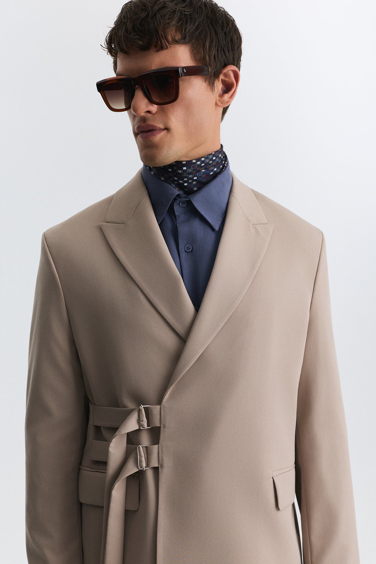 Toka Kapamalı Blazer Ceket