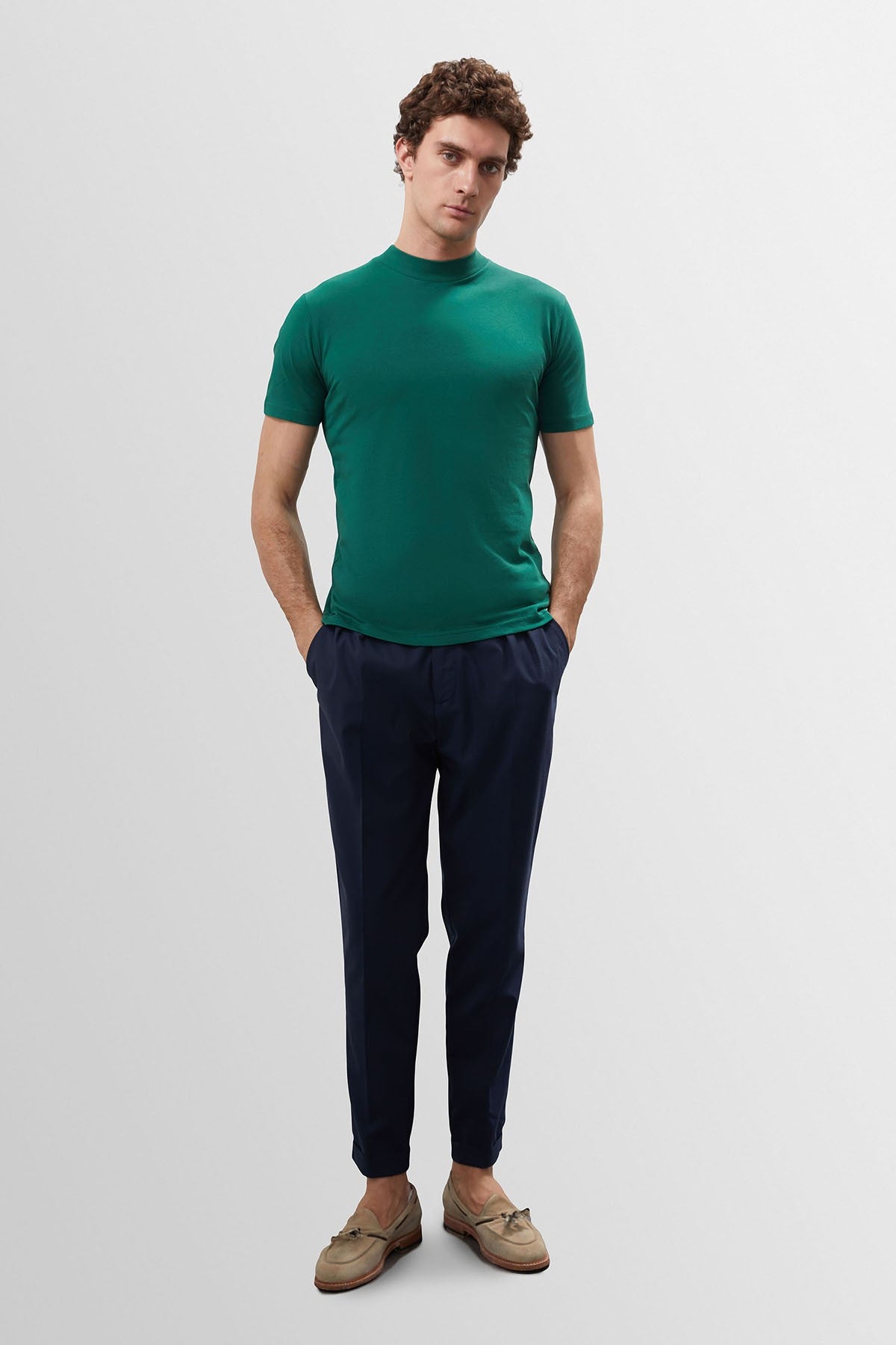 Antioch Saks Slim Fit Basic T-Shirt