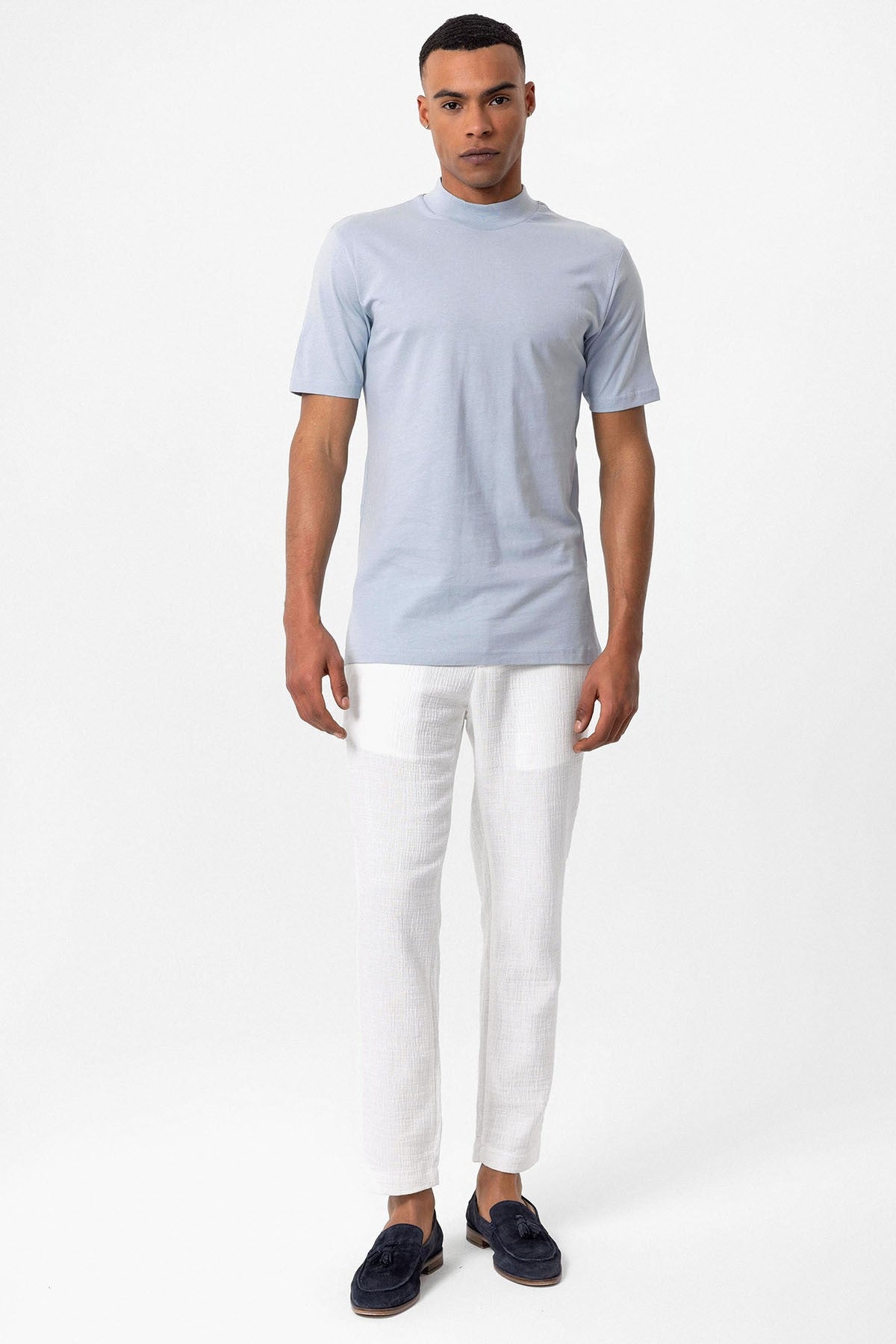 Antioch Saks Slim Fit Basic T-Shirt
