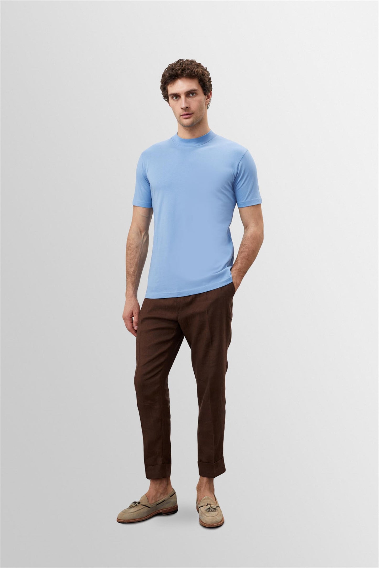 Antioch Saks Slim Fit Basic T-Shirt