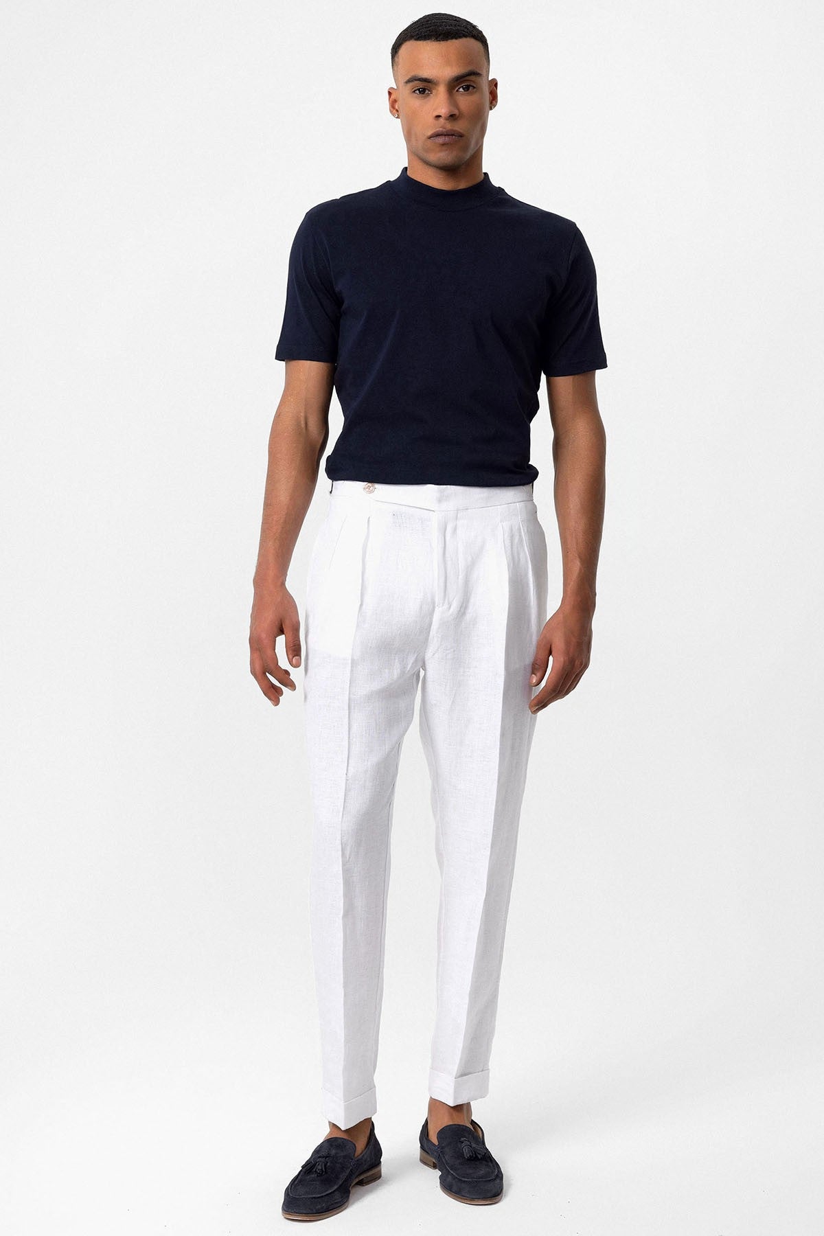 Antioch Saks Slim Fit Basic T-Shirt
