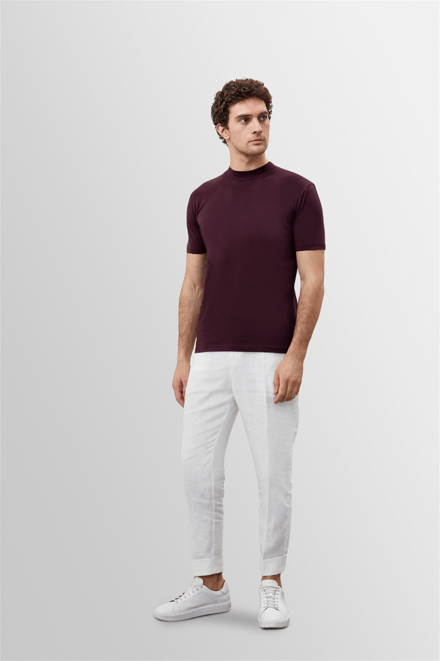 Antioch Saks Slim Fit Basic T-Shirt