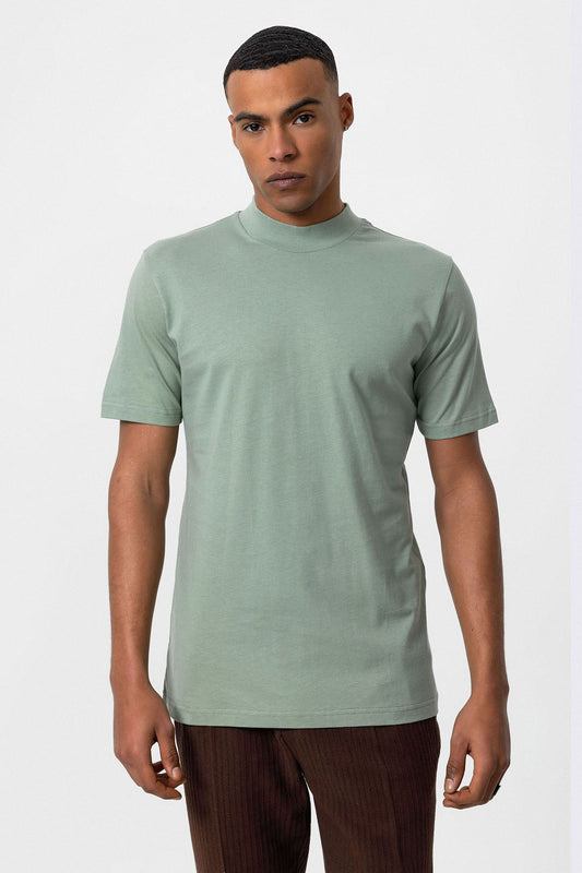 Antioch Saks Slim Fit Basic T-Shirt