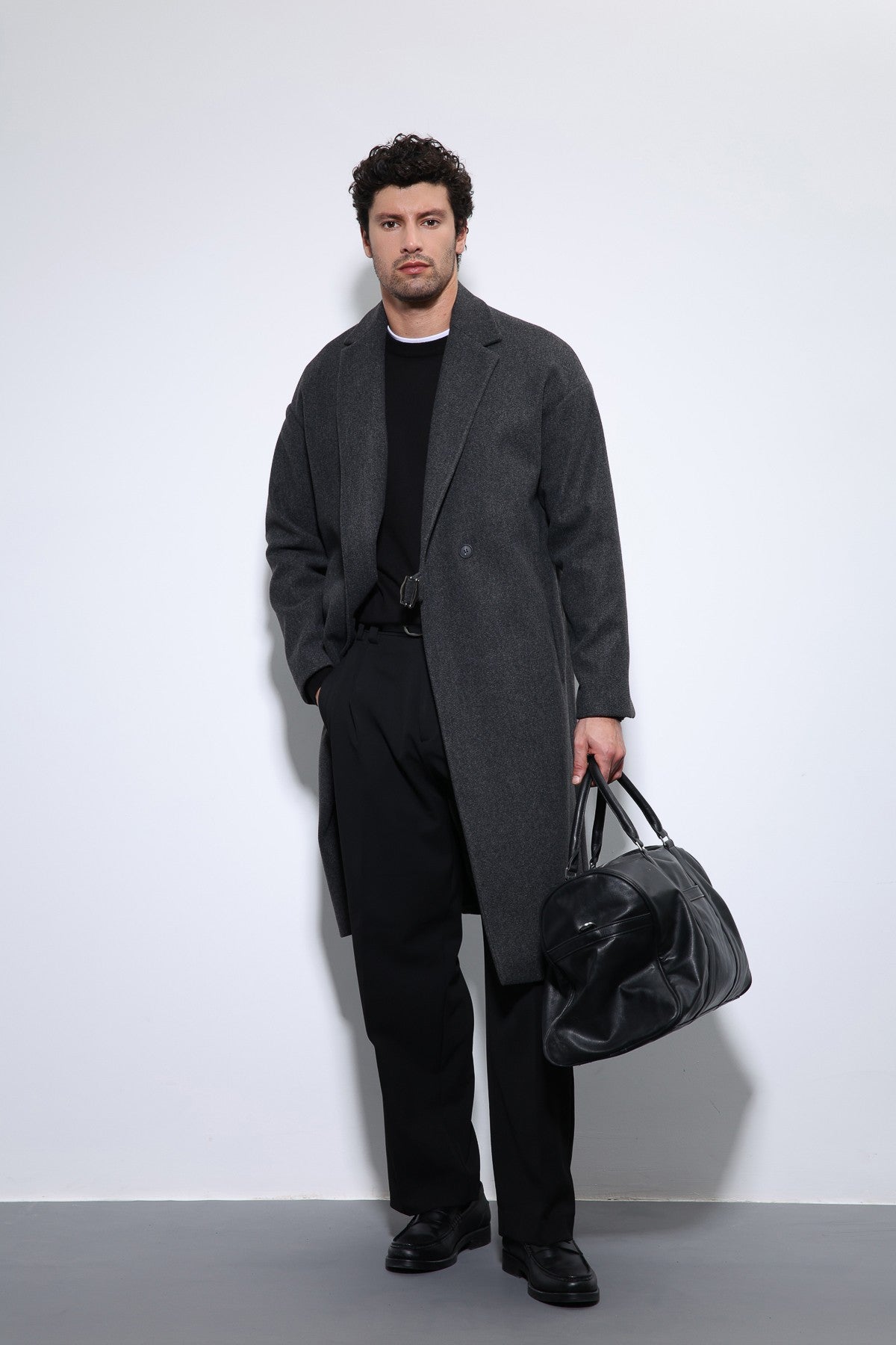 Antioch Siyah Kuşaklı Oversize Erkek Kaban
