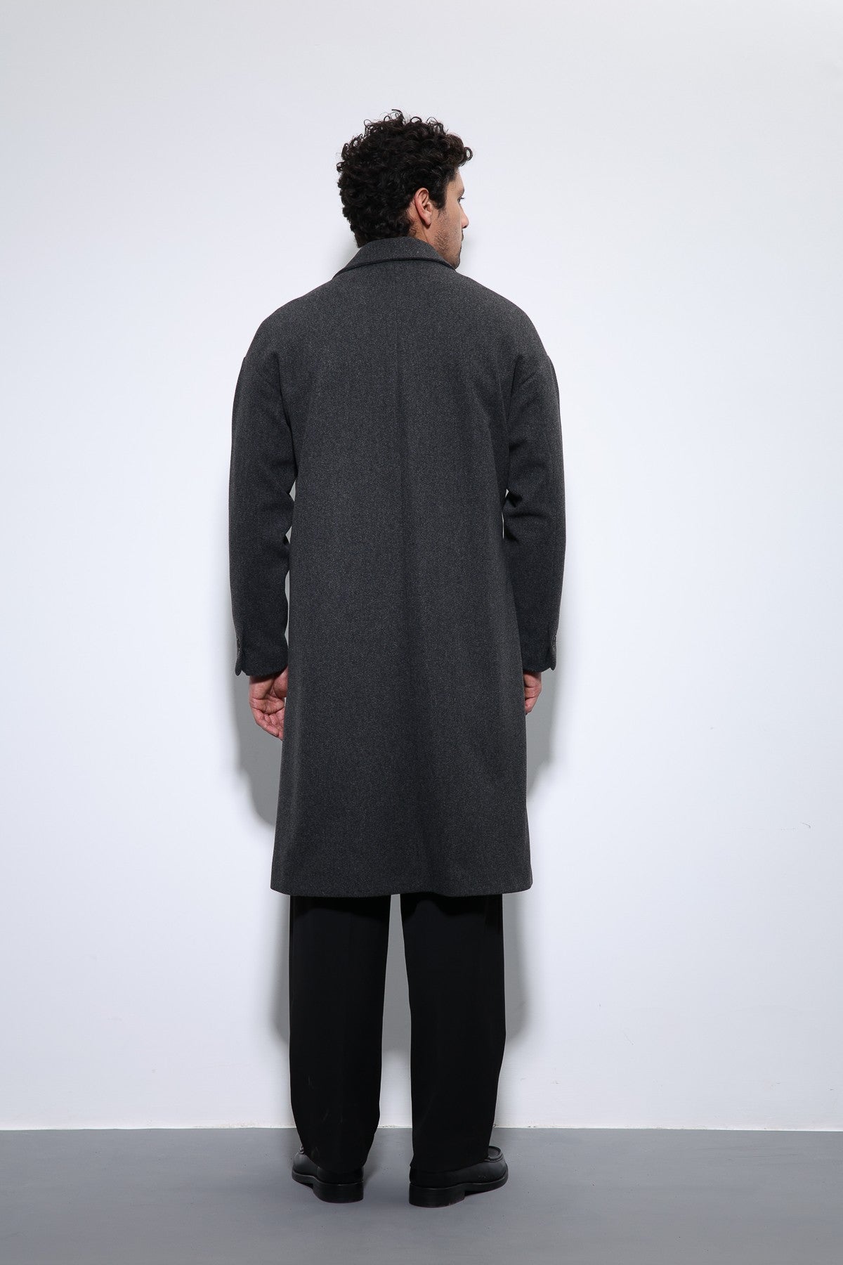 Antioch Siyah Kuşaklı Oversize Erkek Kaban
