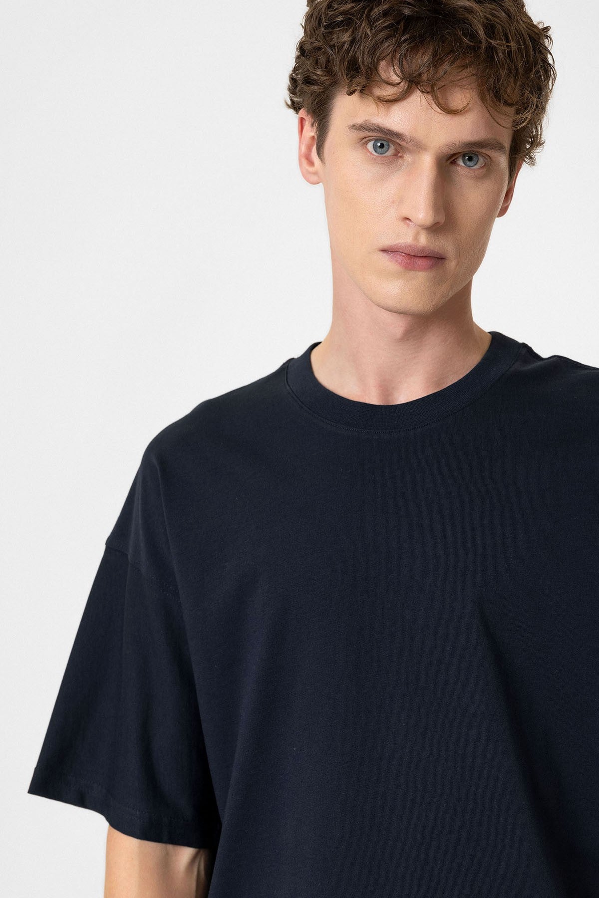 Antioch Siyah Crop Fit Erkek T-Shirt