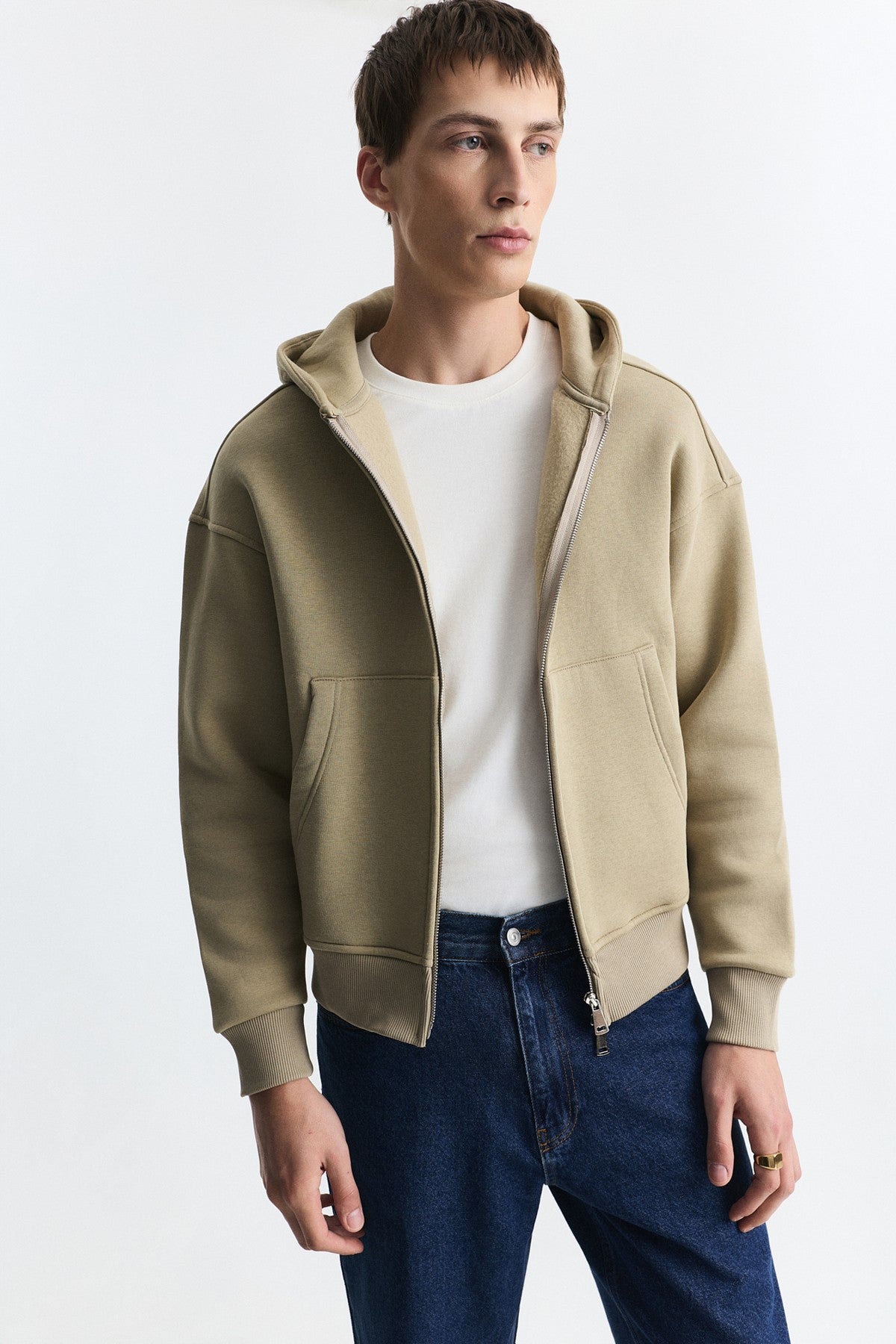 Fermuarlı Kapüşonlu Sweatshirt