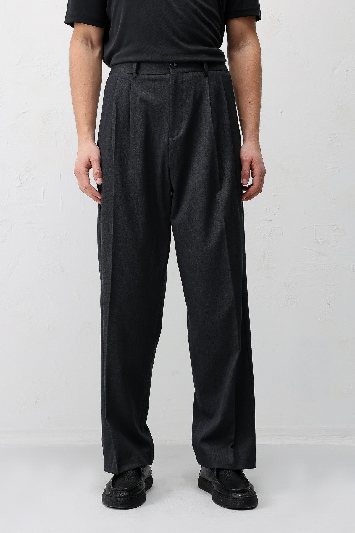 Antioch Siyah Relaxed Fit Erkek Pantolon