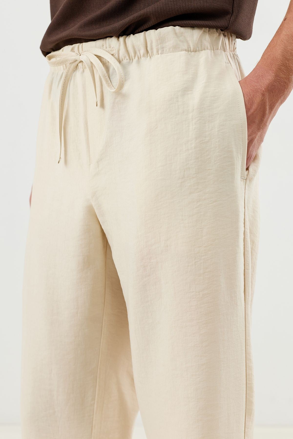 Lyocell Karışımlı Relax Fit Erkek Pantolon