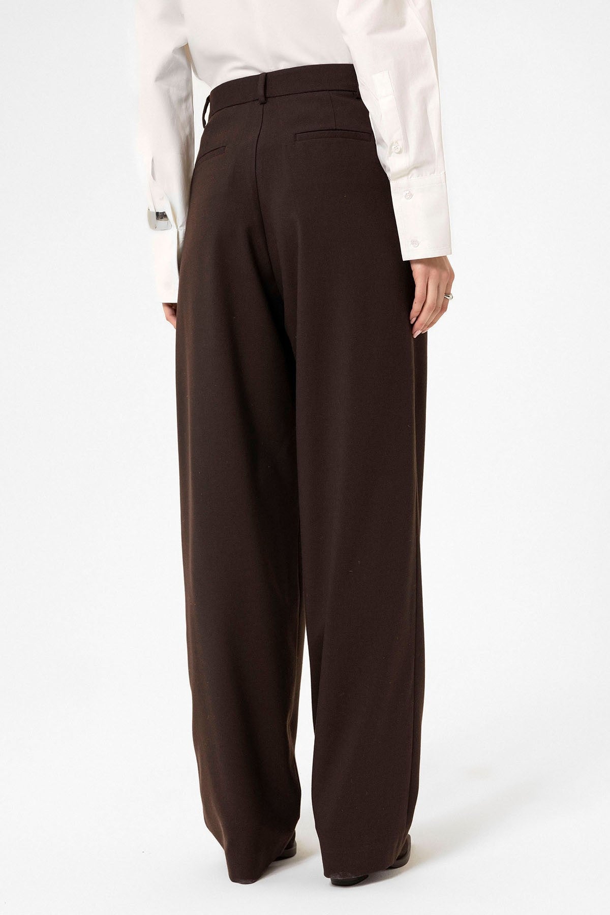 Antioch Siyah Kadın Yüksek Bel Pens Detaylı Straight Fit Pantolon