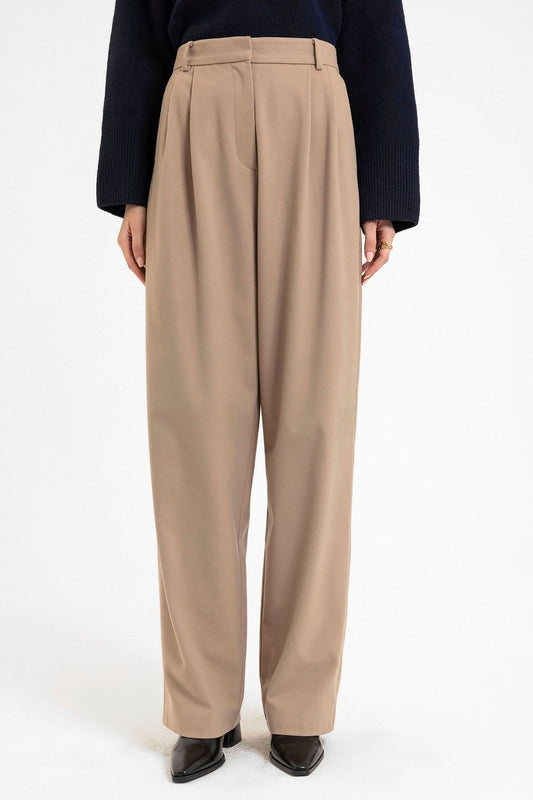 Antioch Siyah Kadın Yüksek Bel Pens Detaylı Straight Fit Pantolon