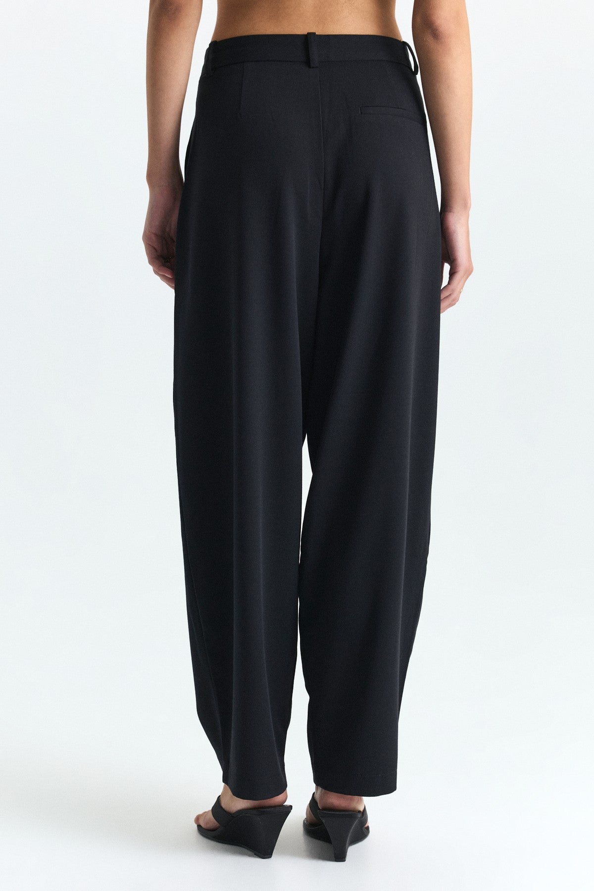 Çift Pileli Barrel Fit Pantolon