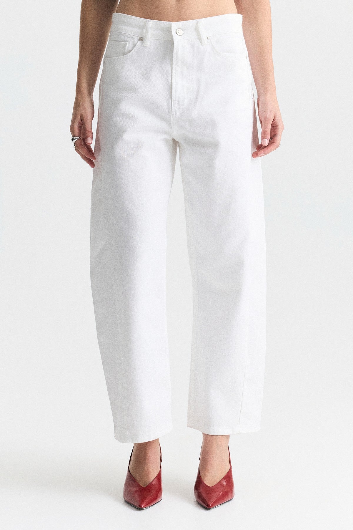 Barrel Fit Jean