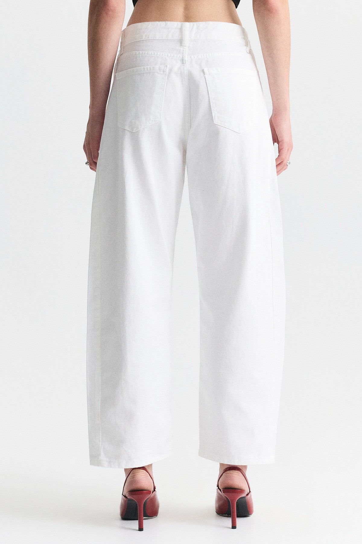 Barrel Fit Jean