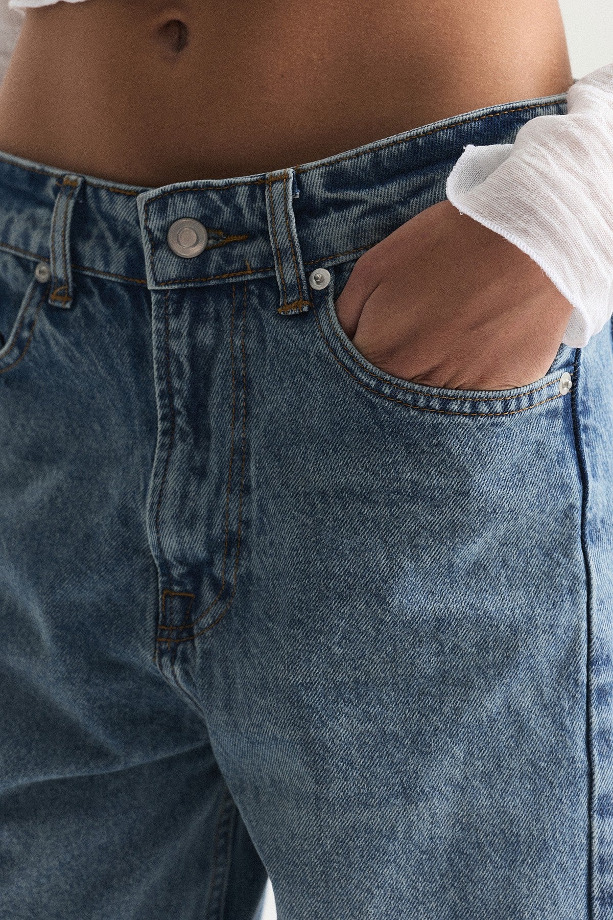 Barrel Fit Jean