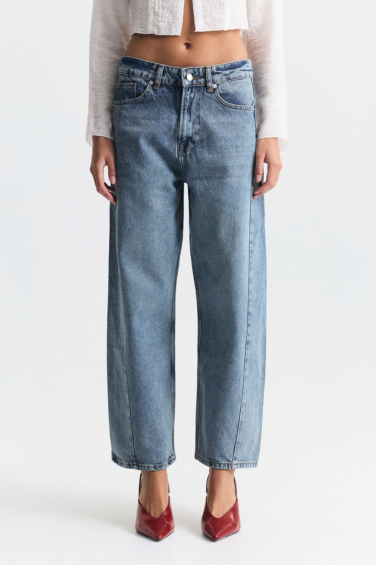 Barrel Fit Jean