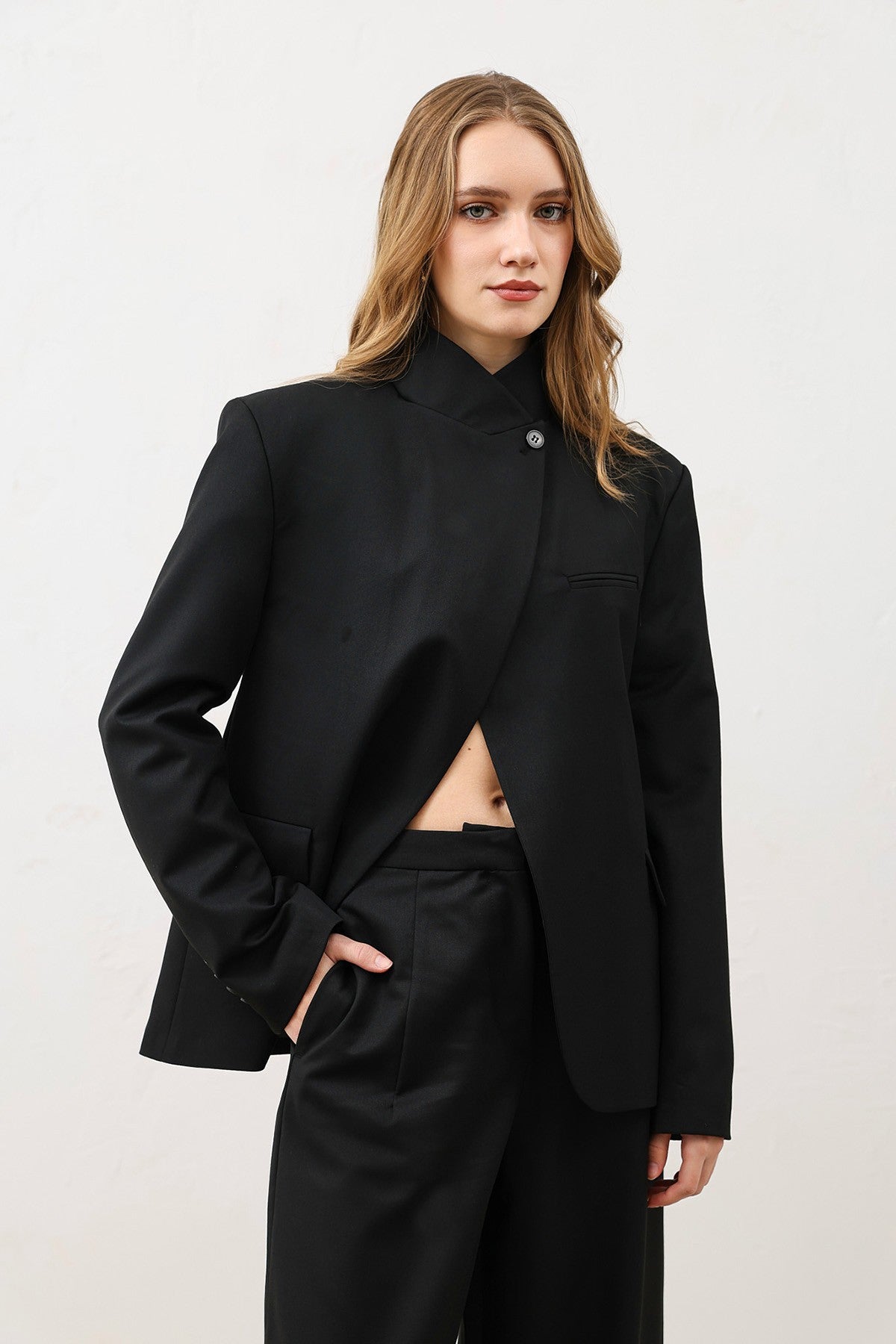 Antioch Dik Yaka Kadın Blazer Ceket