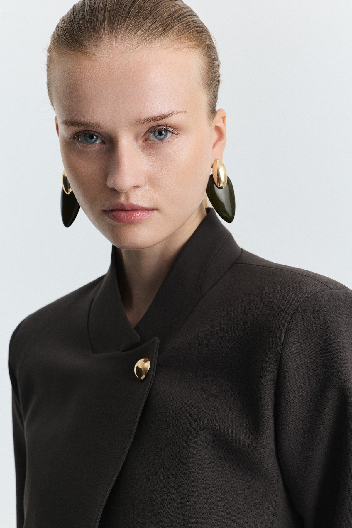 Dik Yaka Tek Düğme Blazer Ceket