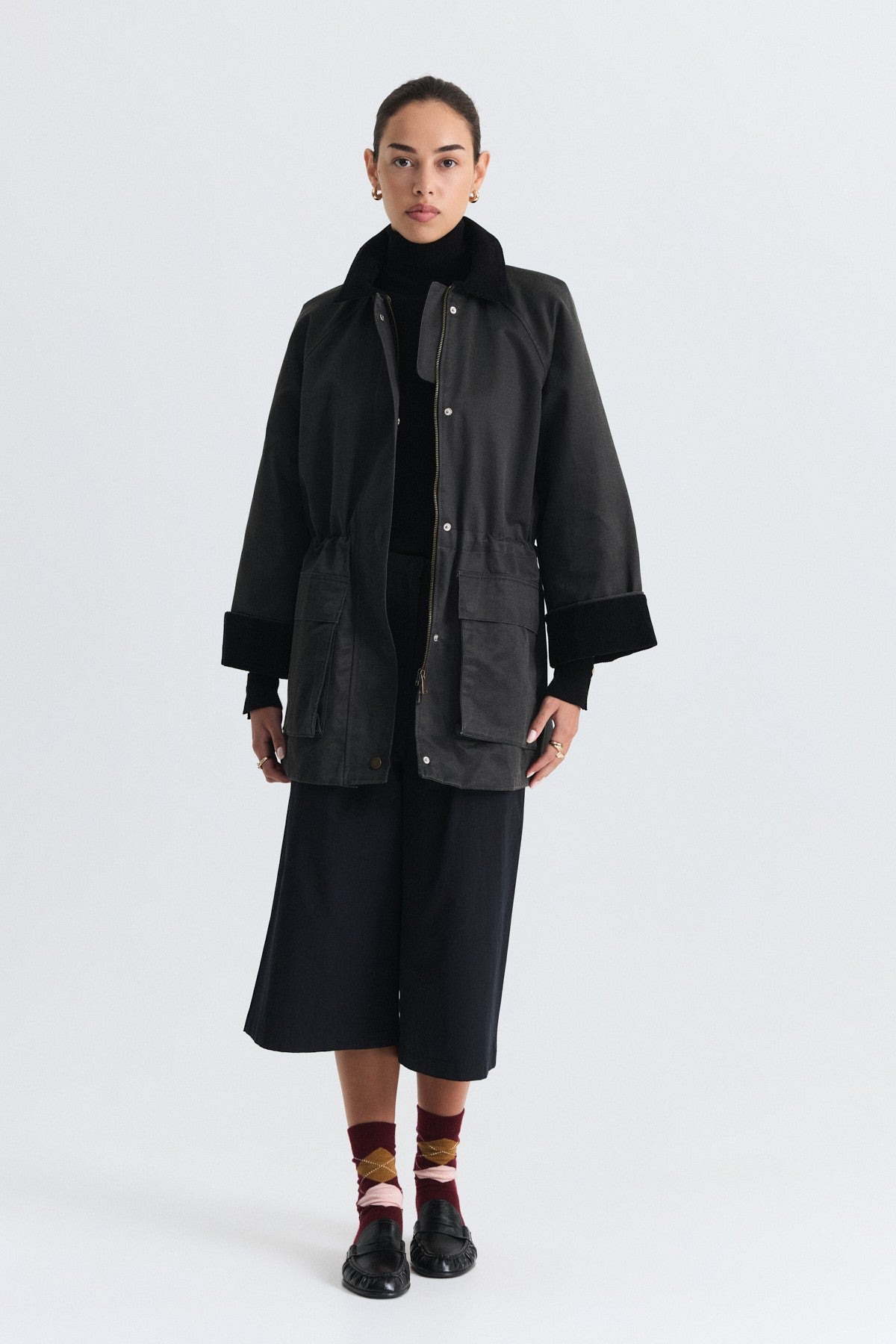 Mumlu Görünümlü Kadife Yaka Ceket