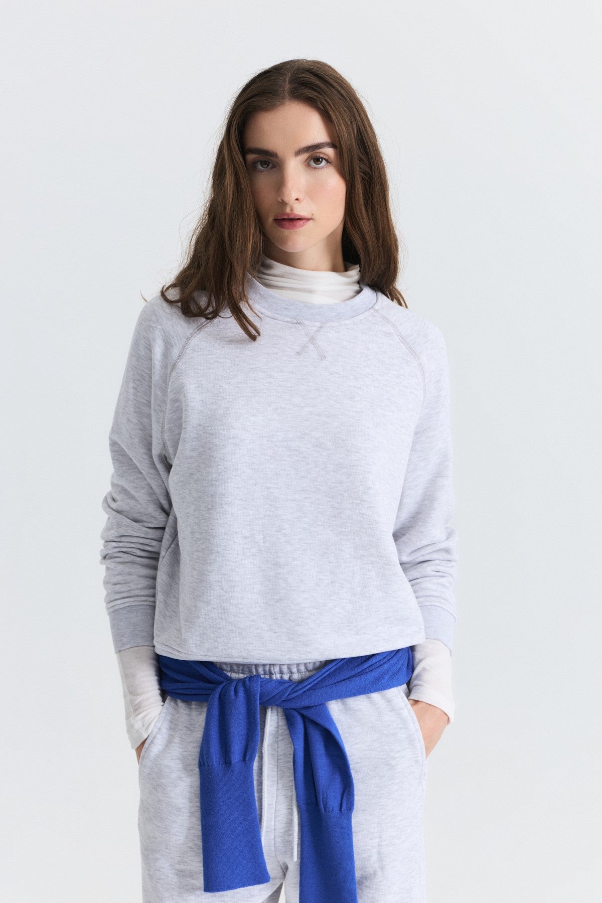 Bisiklet Yaka Sweatshirt ve Geniş Paça Pantolon Takım