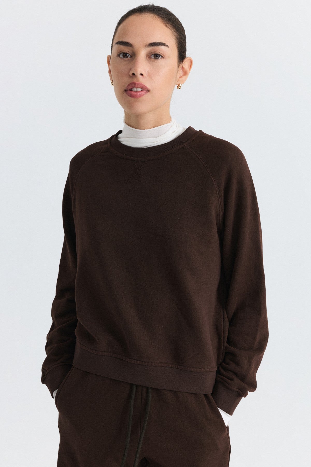 Bisiklet Yaka Sweatshirt ve Geniş Paça Pantolon Takım