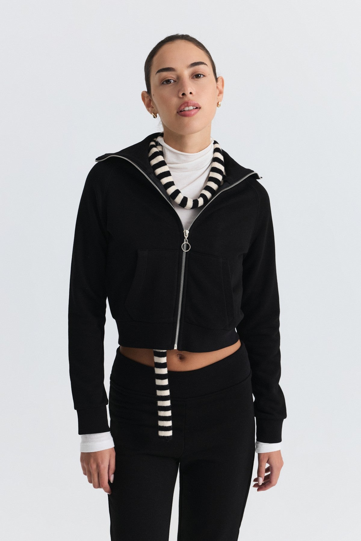 Fermuarlı Sweatshirt ve Çan Paça Eşofman Takım