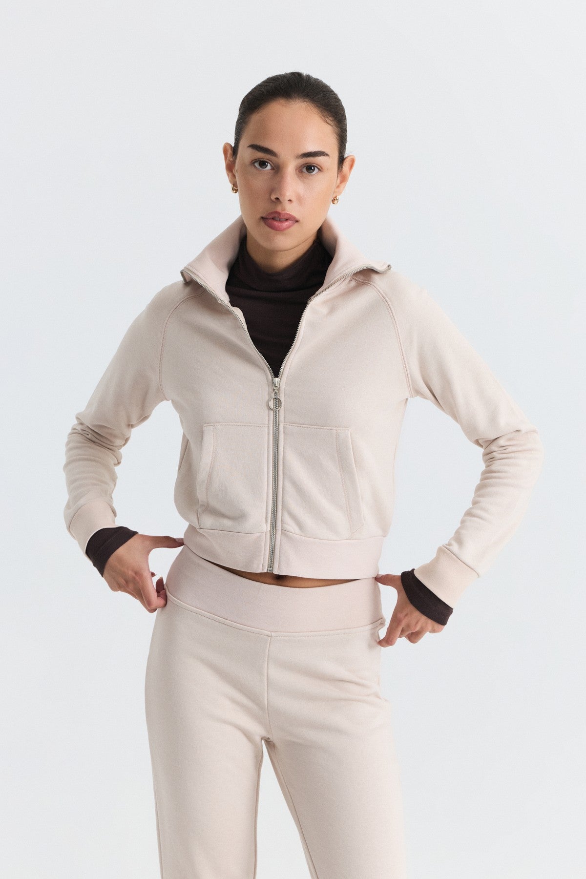 Fermuarlı Sweatshirt ve Çan Paça Eşofman Takım