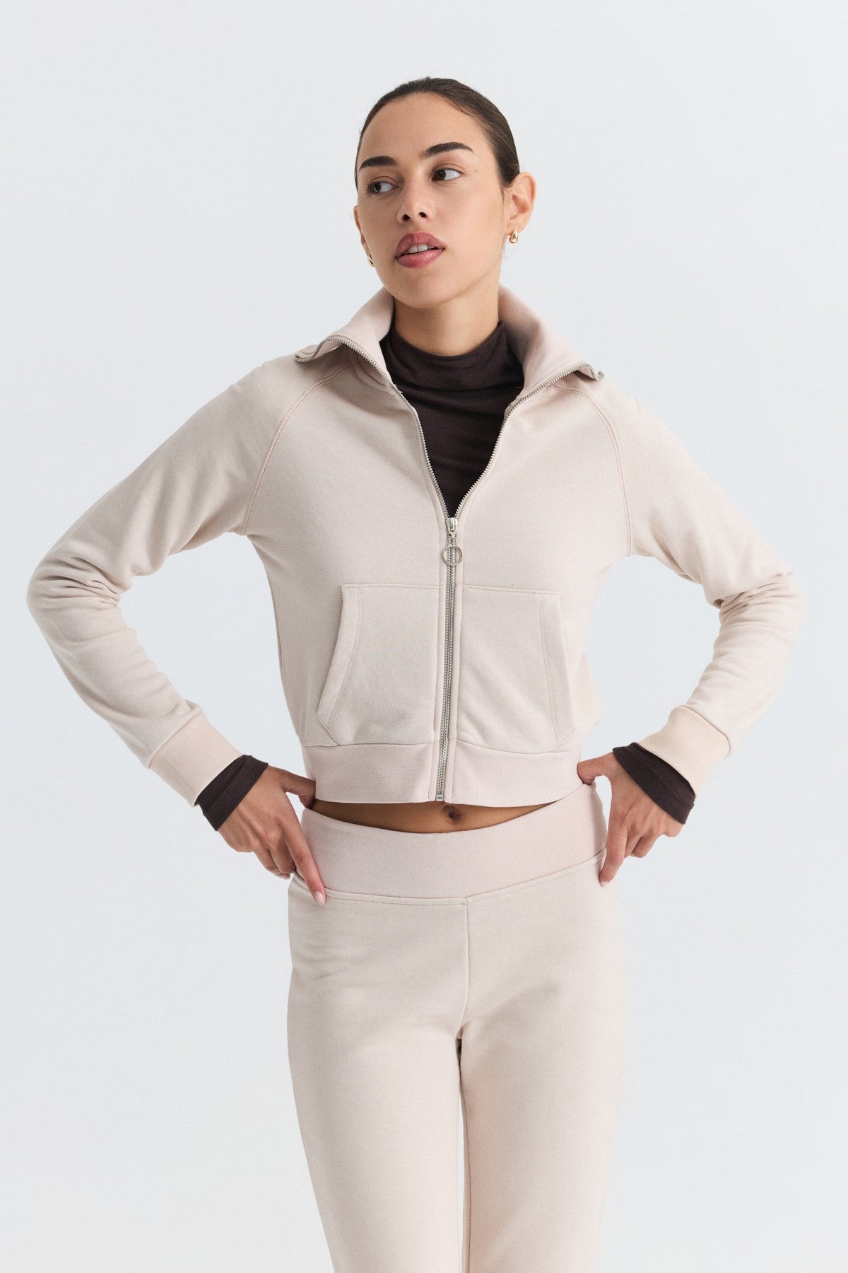 Fermuarlı Sweatshirt ve Çan Paça Eşofman Takım