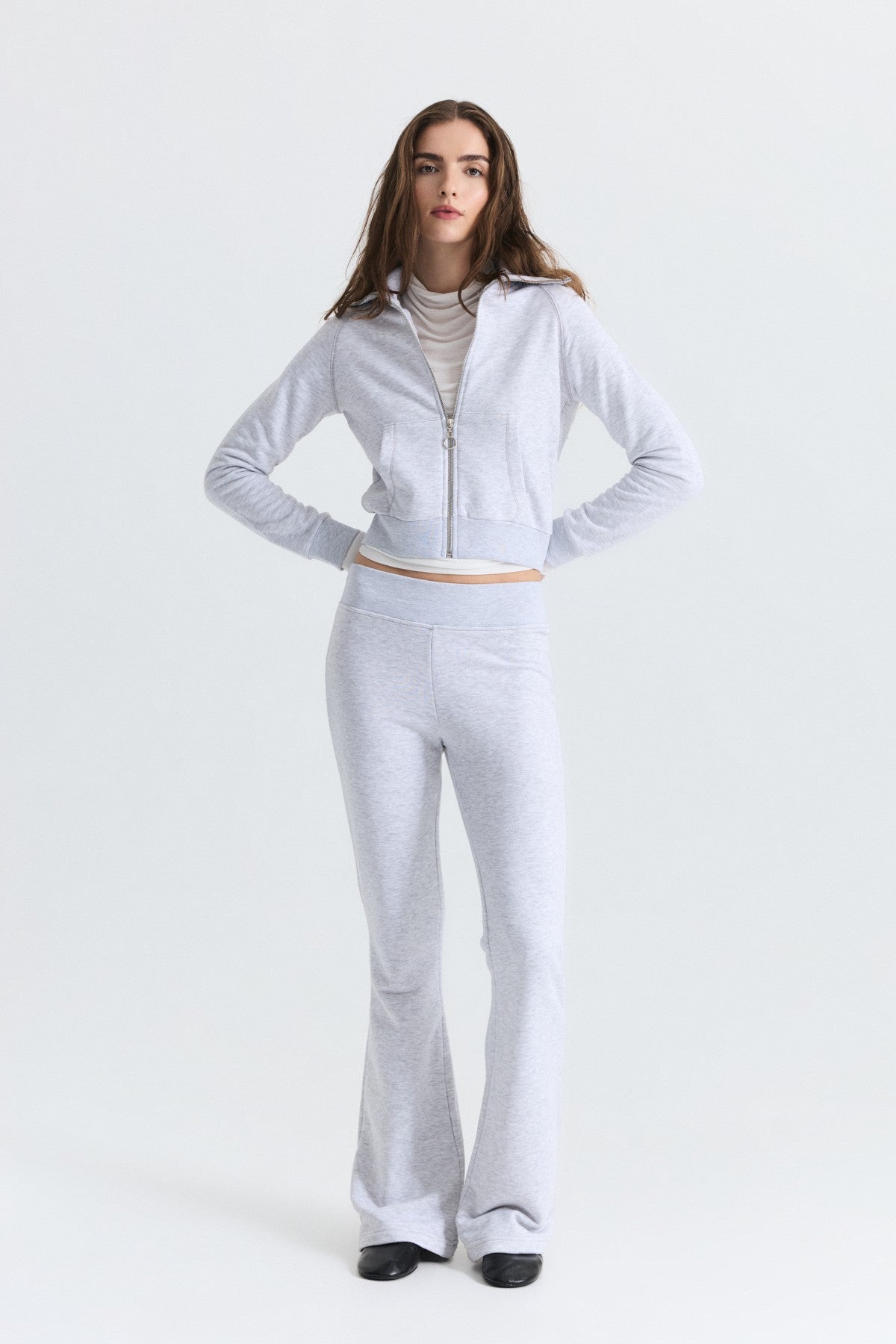Fermuarlı Sweatshirt ve Çan Paça Eşofman Takım